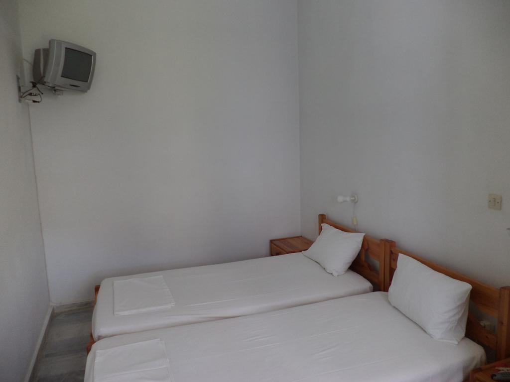 Apartamento To Kamari Paralia Agias Foteinis Habitación foto