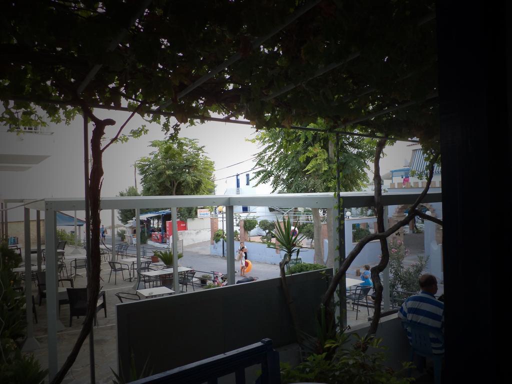 Apartamento To Kamari Paralia Agias Foteinis Exterior foto
