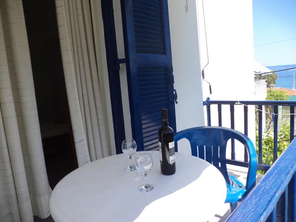 Apartamento To Kamari Paralia Agias Foteinis Exterior foto