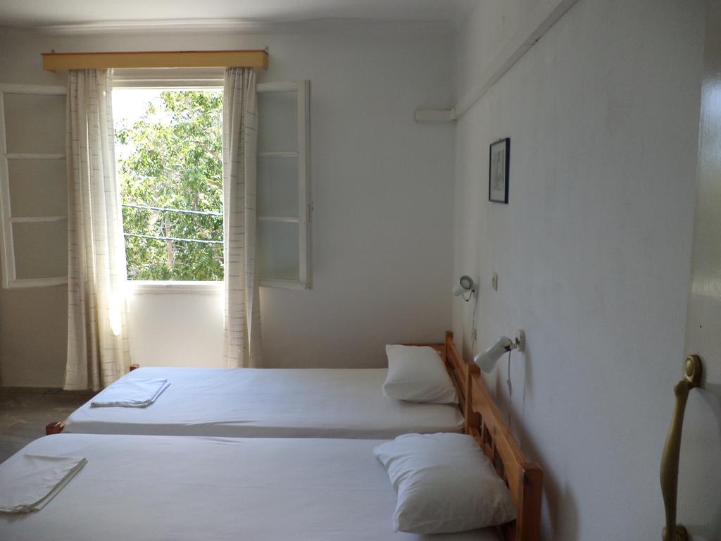 Apartamento To Kamari Paralia Agias Foteinis Habitación foto