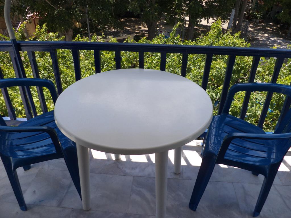 Apartamento To Kamari Paralia Agias Foteinis Habitación foto